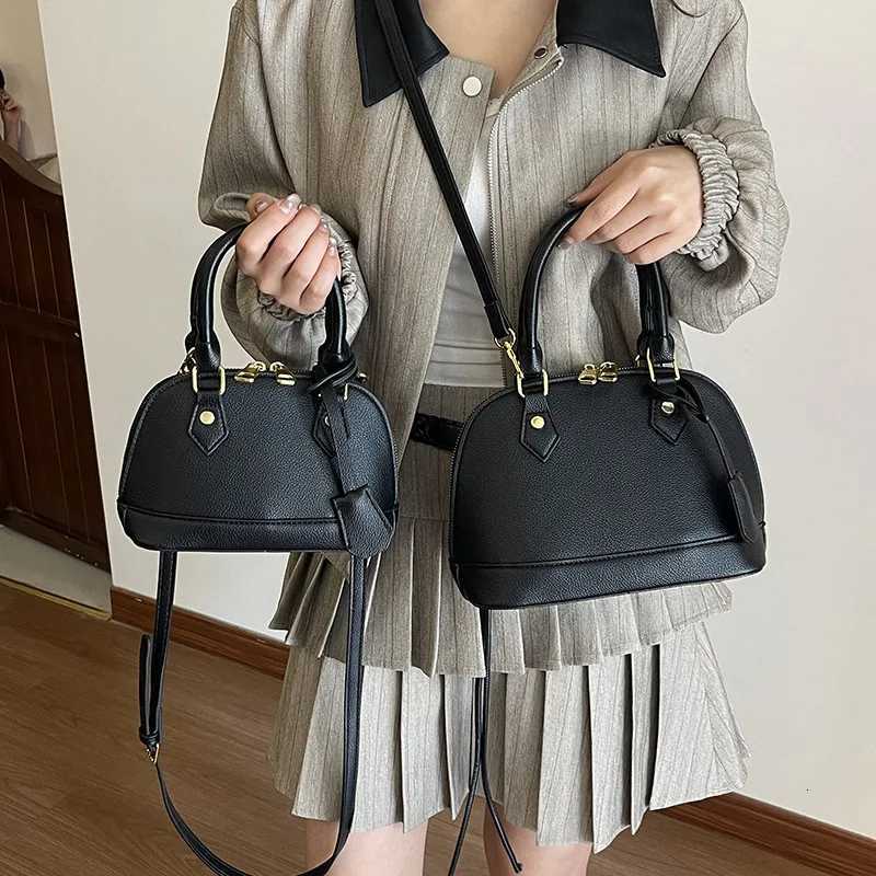 Chic Leather Shoder Bag For Ladies Luxury Brand Handbags Collecti Trendy Crossbody Practical Tote Bags1 D251029