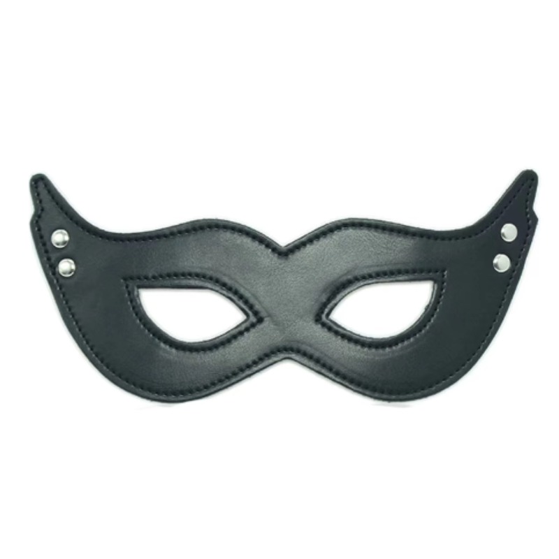 A set of 4 mysterious masks: including black leather masks and lace masks, with diverse styles to create an atmosphere
