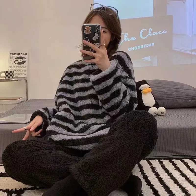 Thickened Warm Flannel Women Pajamas Loungewear Striped Top and Trousers Large Size Sleepwear Homewear Nightwear Cartoon RabbitT251029