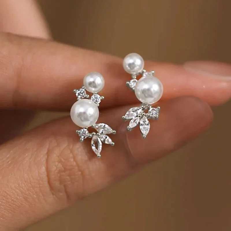 CAOSHI Elegant Imitation Pearl Womens Stud Earrings Sparkling Geometric Cubic Zirconia Wedding Temperament Jewelry AccessoriesW251029