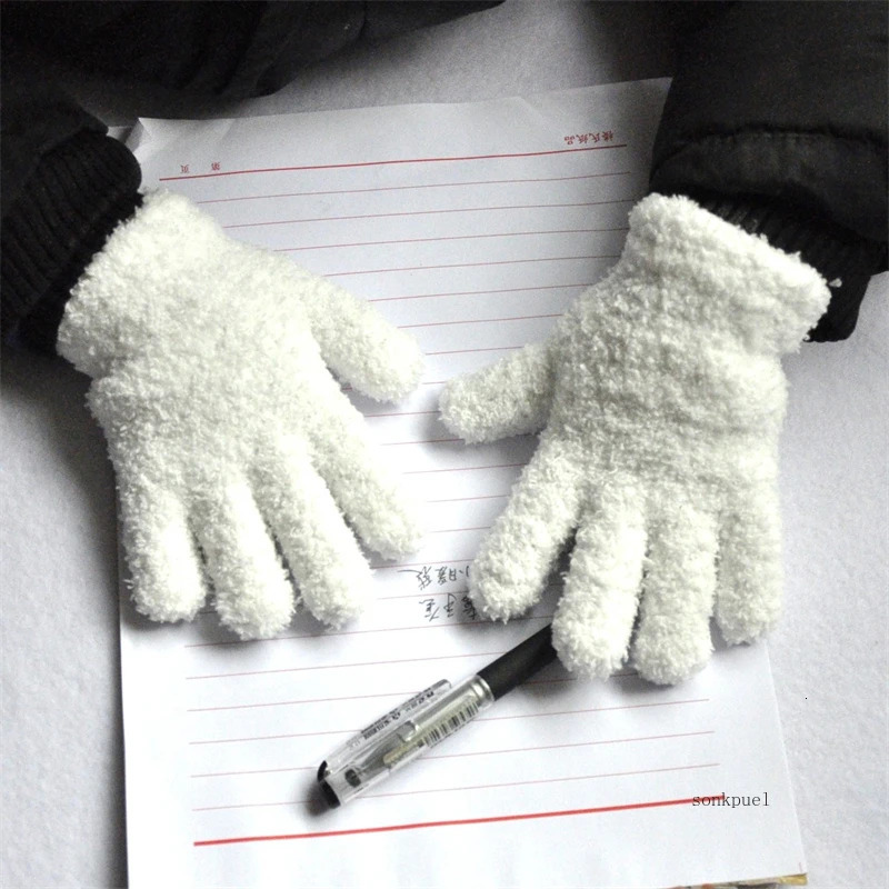 Warmom Coral Fleece Thicken Kids Gloves Winter Keep Warm Children Baby Plush Furry Full Finger Mittens Soft Gloves For 04 Years 251029