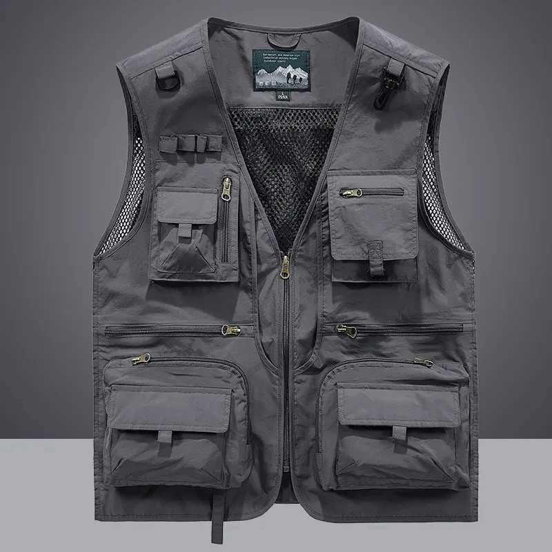 2025 New Mens Vest Tactical Webbed Gear Coat Summer Photographer Waistcoat Tool Many Pocket Mesh Work Sleeveless Jacket Male W251029
