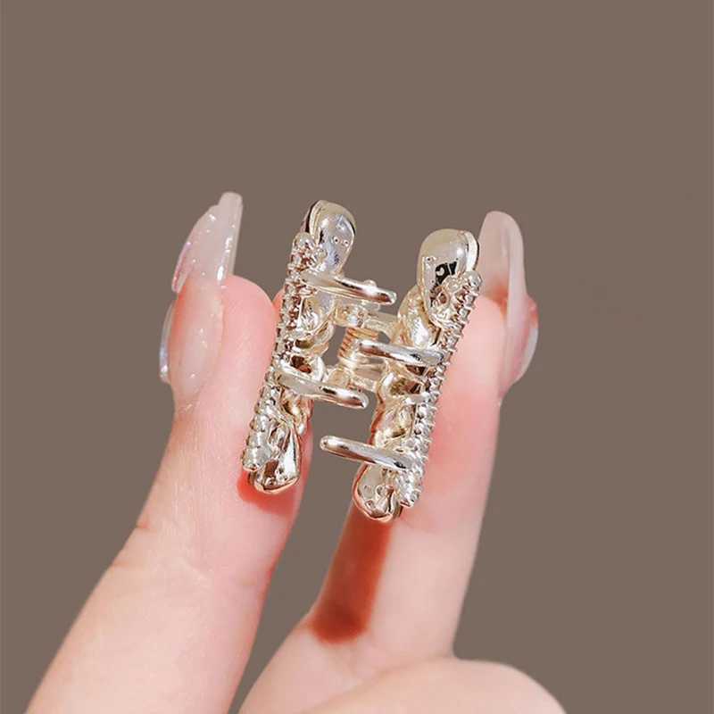 New Fashionable Popular Crab Hair Clip Hair Accessories For Women Fragmented Hairpins Shining Crown Side Barrettes HeadwearW251028