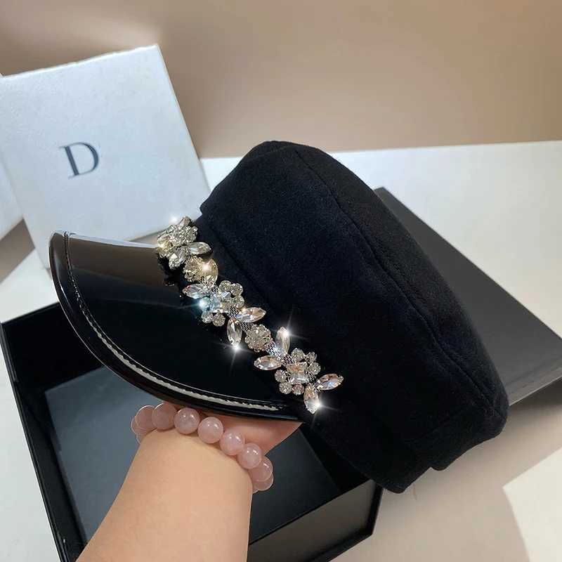 New Paris Fashion Spring Newsboy Caps Women Woolen Light Luxury Diamond Caps Baker Boy Cap Navy Hat Casual Octagonal Hat Berets