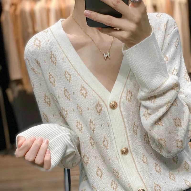 Autumn Winter Women Wool Blend Sweater Slim Vneck Cardigan Female Warm Casual Knitted Printing Bottoming Coat Comfortable TopsT251028