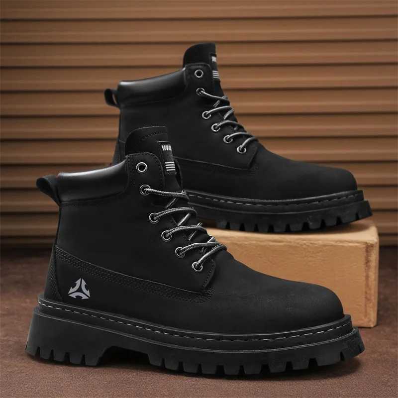 Boots Men High Top Boots Mens Leather Shoes Winter Fashion Plush Warm Shoes Outdoor Sneakers Lace Up NonSlip Ankle Boots Male Z251029