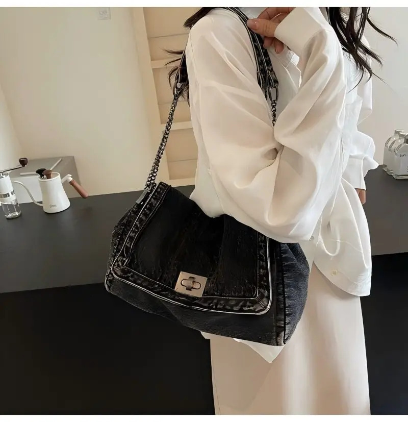 Casual retro style casual large capacity denim bag for women trendy multipurpose chain shoulder bag with crossbody strap 251029