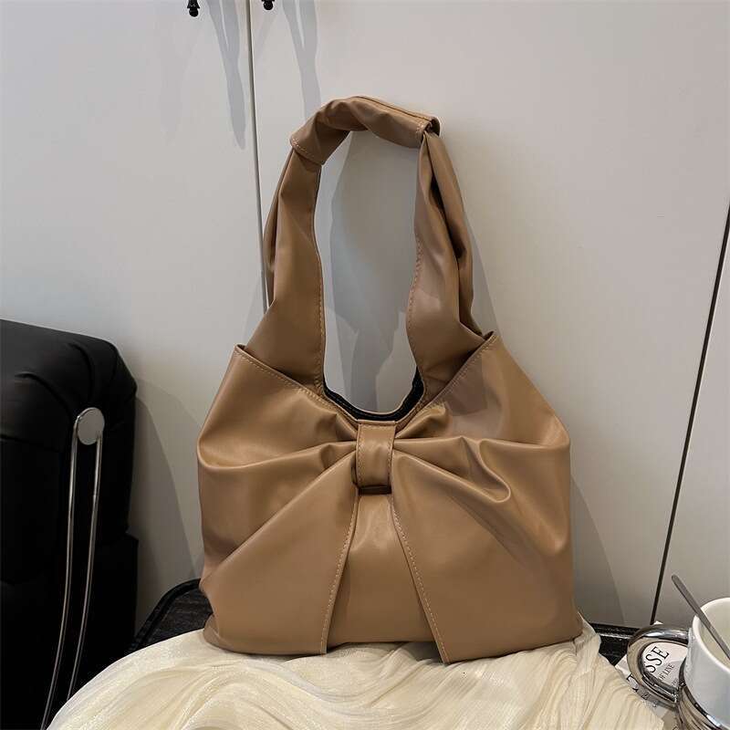 Designer bag 2025 Summer New Fashion Simple High-Value Single Shoulder Handbag Exquisite Bow Niche Commuter Tote