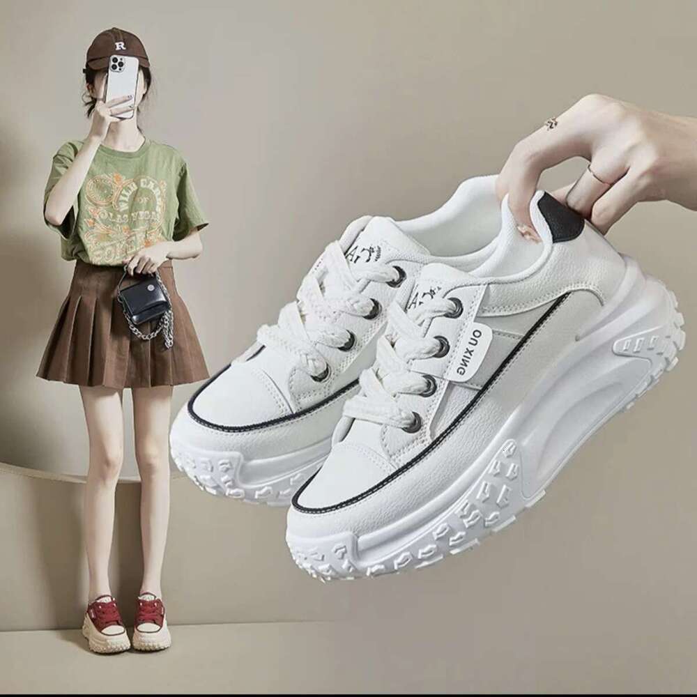 Women's 2025 Autumn New Retro Designer Shoe White Thick Sole Shoes Breathable Skirt-Matching Versatile Casual Sneakers