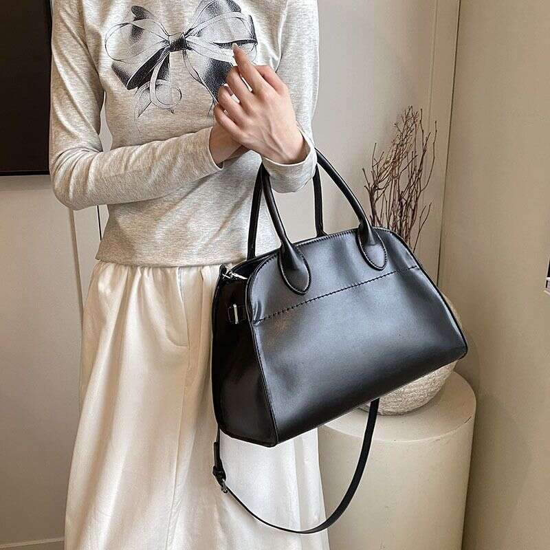 New women handbag with large capacity and versatile shoulder bag, suitable for 2024 spring/summer commuting, tote bag