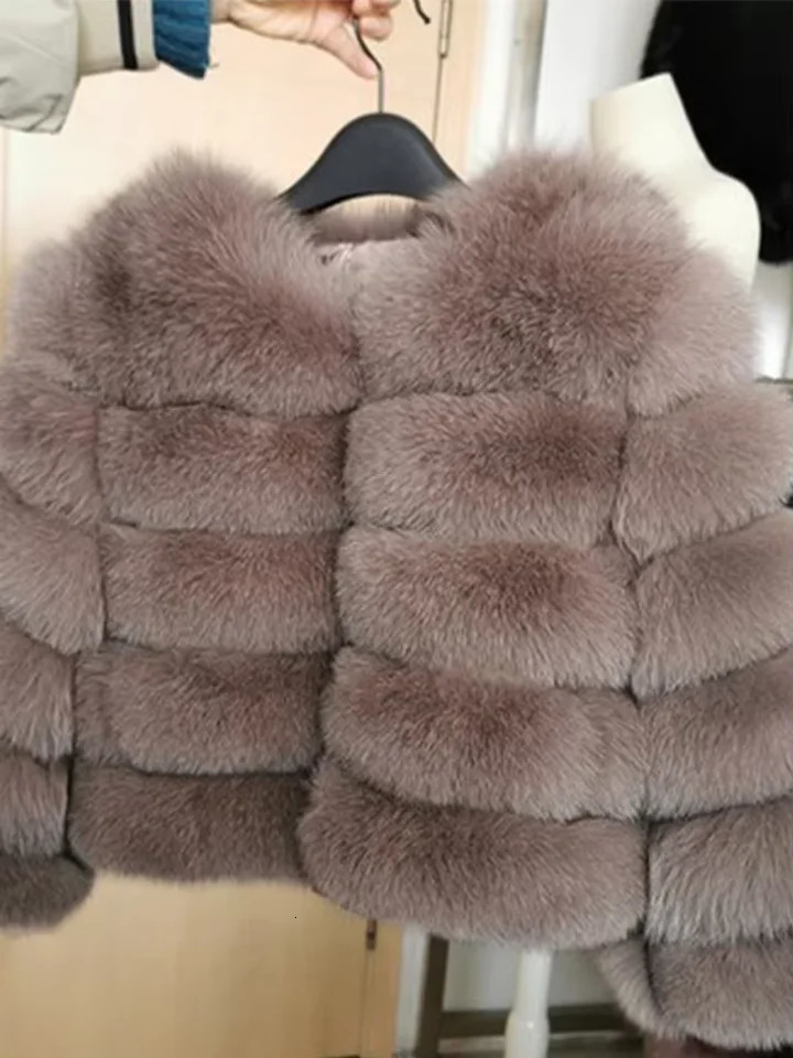 Faux Fur Short Coat Women Cropped Long Sleeve Artificial Fox Fur Jacket Women Winter Fluffy Top Thick Warm Furry Fur Outwear 251029