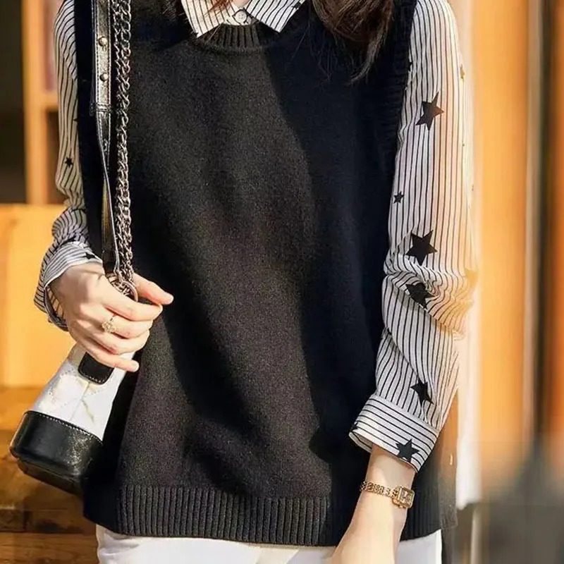 Fashion knit sweater vest College style under threebutton solid color crew neck casual allmatch pullover sweater for women 251029