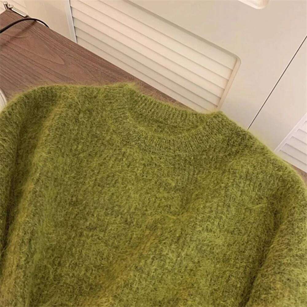 Women's Fashion Simple Casual Green Soft All Match Knitted Sweater Female O Neck Long Sleeve Loose Pullover Tops Sweet Sweaters Designer Sweater 