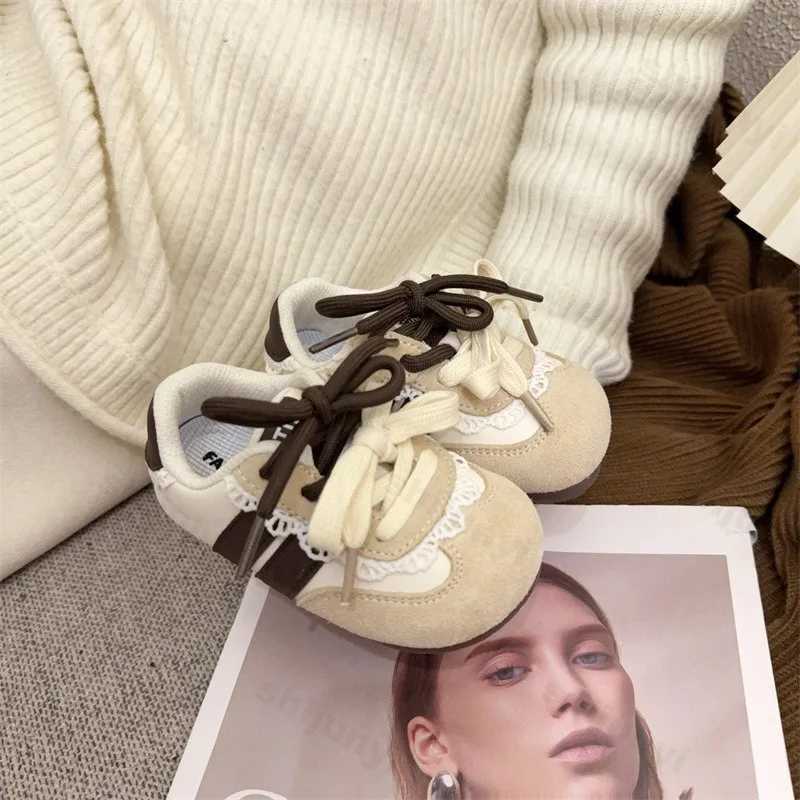 Sneakers Childrens Girls Soft Sole Nonslip Casual Running Baby Sports Walker Lace Toddler Outdoor Flat Shoes H260130