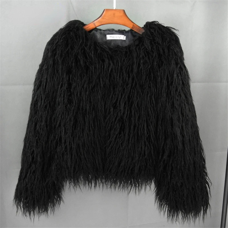 Colorful Warm Faux Women Fur Coat Loose Black White Pink Plush Coat Female Jacket Fur Autumn Winter Shaggy Outerwear 251029
