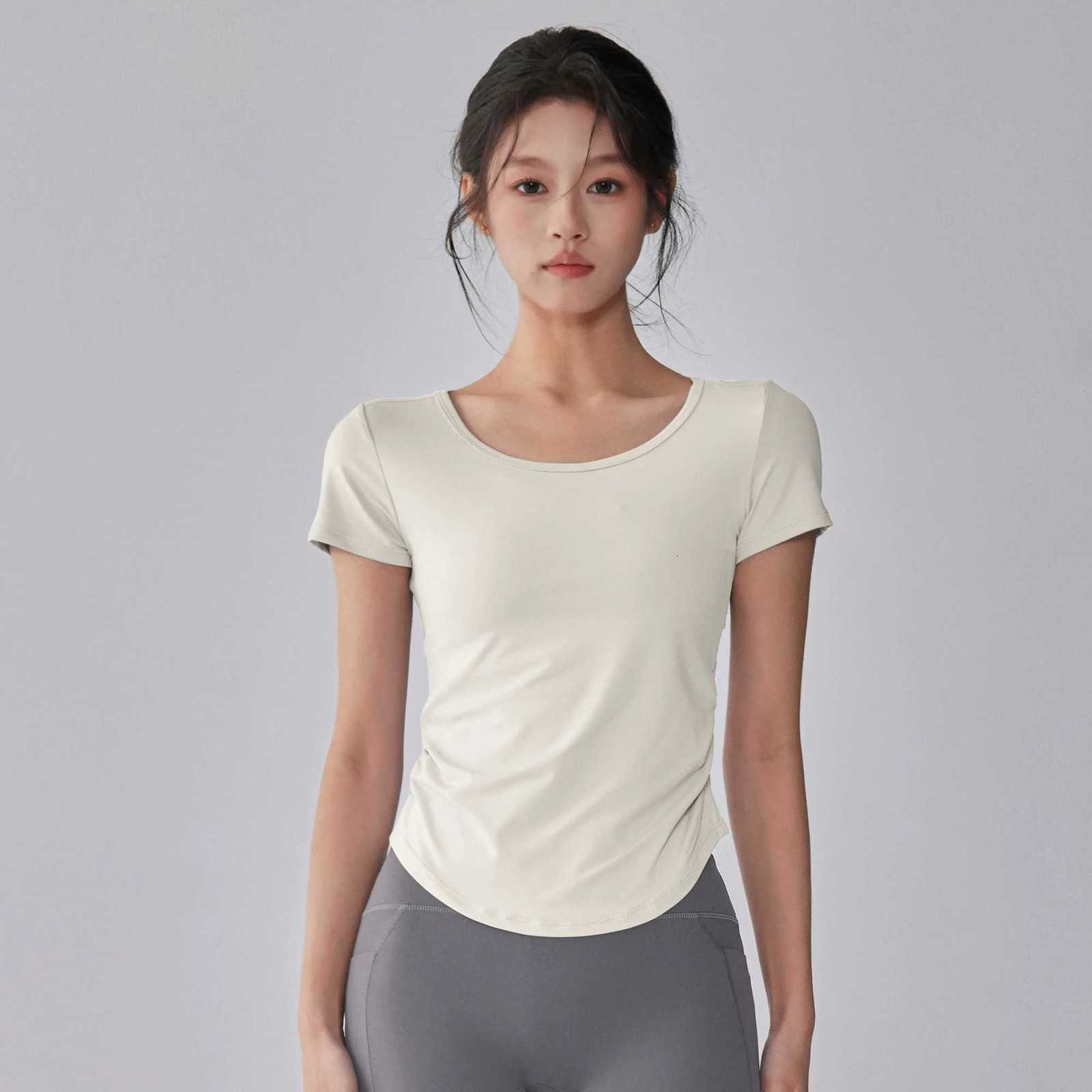 New Summer Cool Sunscreen Sports Top for Womens Mesh Breathable Quickdrying Yoga Suit Shortsleeved Slimming Fitness SuitXJ251029