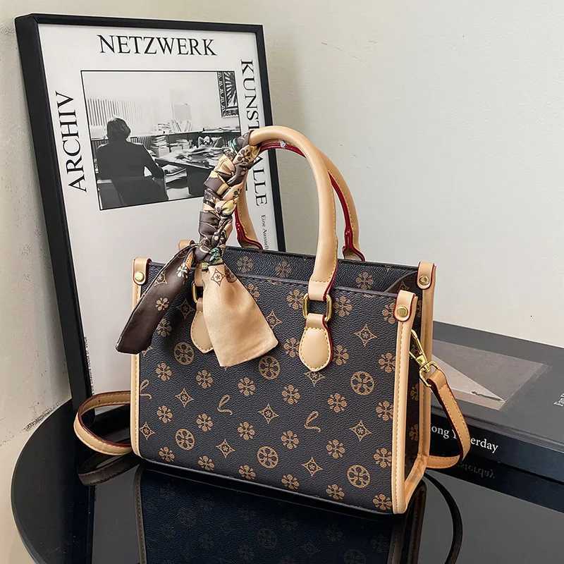 2025 New Tote Bag for Women Multiway Shoulder Crossbody Purse Luxury Fashion Handbag for Daily Commute Travel W251029