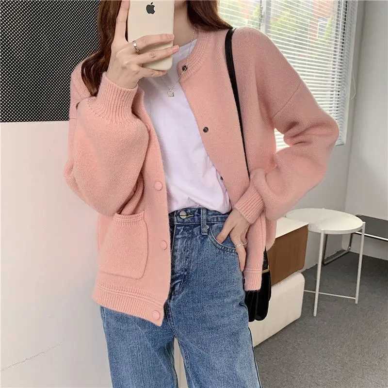 Fresh and Sweet Women Spring and Autumn New Spliced ONeck Button Pocket Fashion Solid Loose Casual Longsleeved Knitted TopT251028