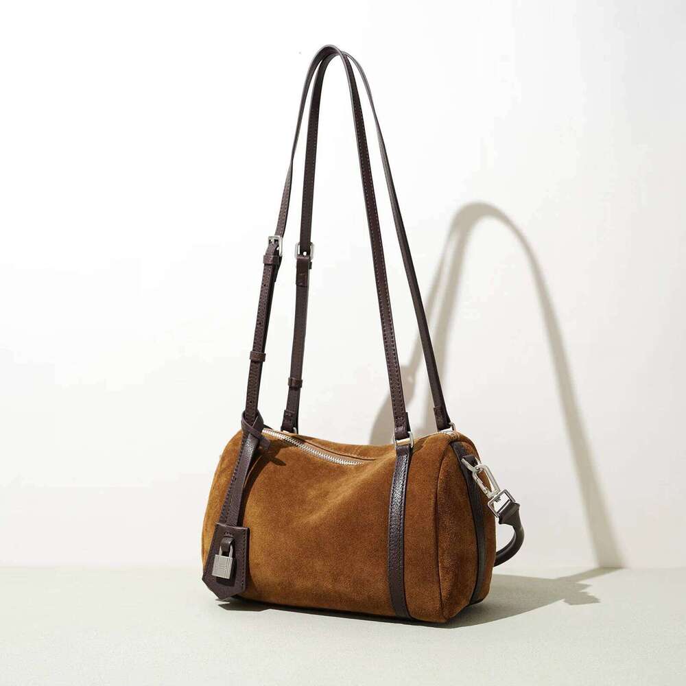 Suede Women's Armpit Autumn New Niche Design Frosted Cowhide Lock Pendant Antique Fashion Single Room Crossbody Bag Suotong1029