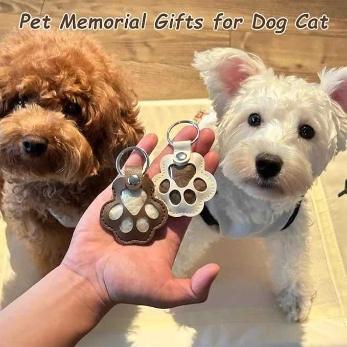 Dog Hair Collector Keychain Leather Pet Memorial Keepsake for Dogs and Cats Fur Storage Pendant Charm Gift KeychainW251029
