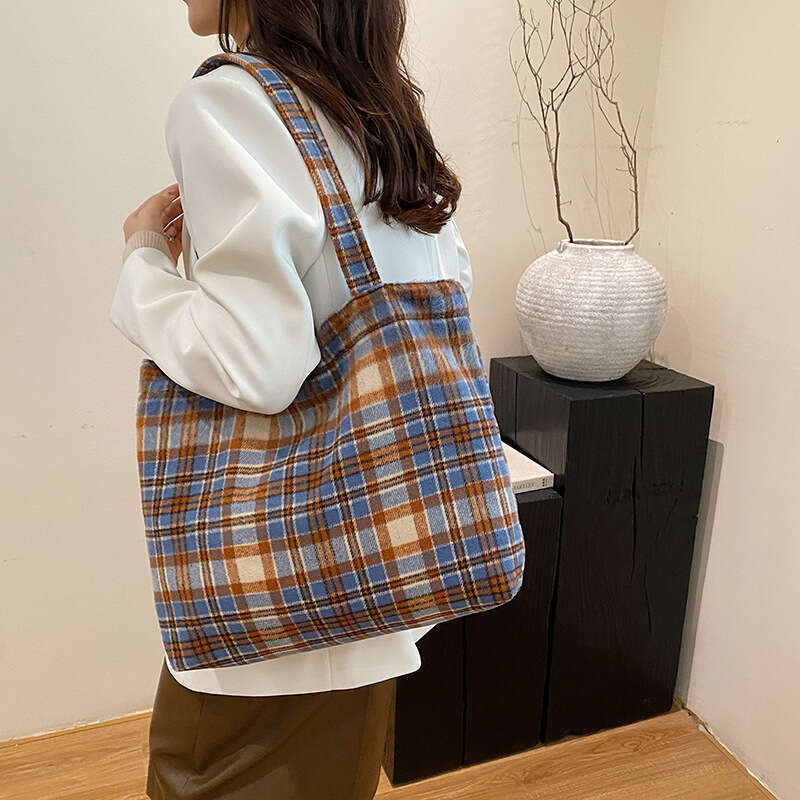 Designer bag Ins Style Fashion Woolen Plaid Single Shoulder Korean Commuter Underarm Large Capacity Casual Tote Bag