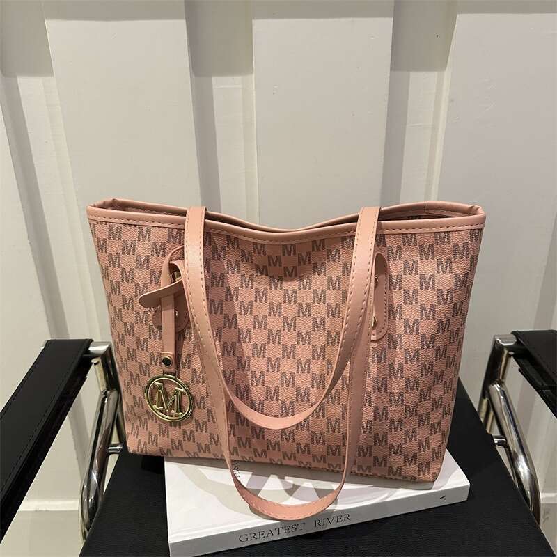 Designer bag Relaxed Feel Commuter Tote for Women 2025 Spring New Fashionable Single Shoulder Bag Large Capacity Handbag