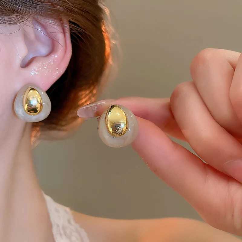 Silver Needle Simple Water Drop Acrylic Earrings for Women 2025 New Design Stud Earring Light Luxury Highend Jewelry W251029