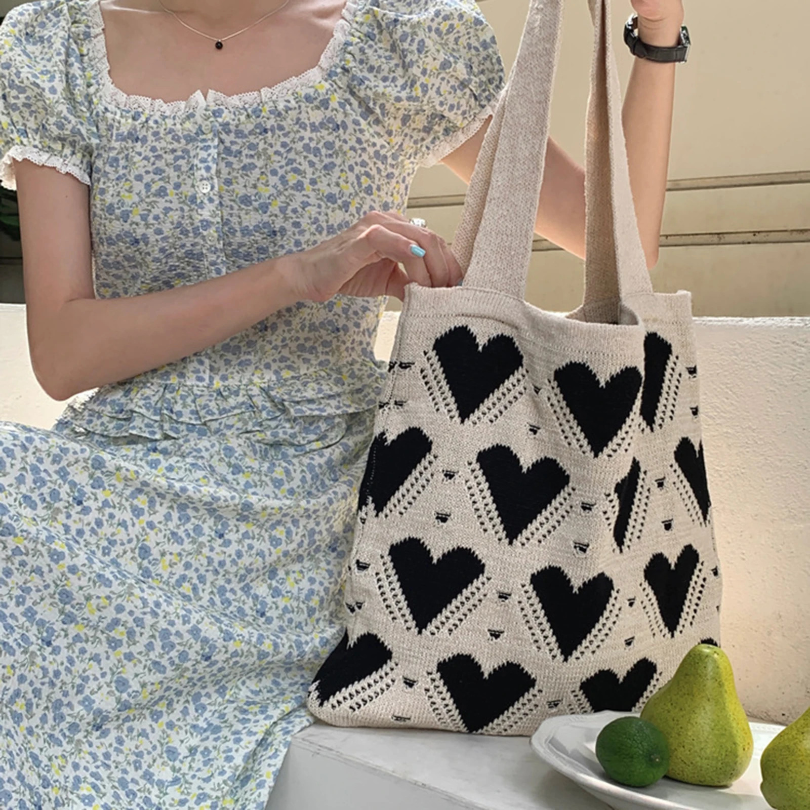 Heart Contrast Knit Tote Bag for Women Trendy Cute Large Shoulder Purse for Beach Outdoor Travel 251029