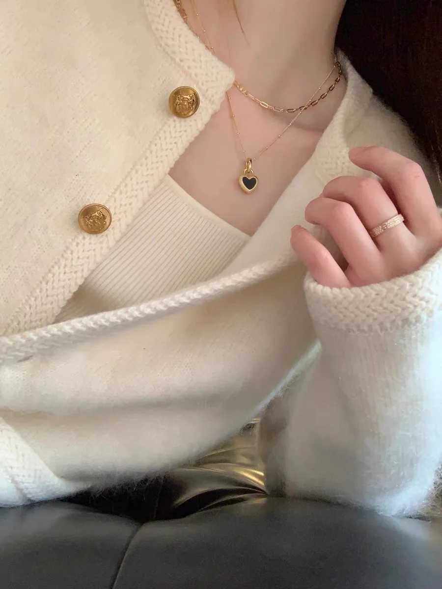 Temperament White Sweater Coat Womens Early Spring Autumn New Knitted ONeck Cardigan Single Breasted Style TopT251028