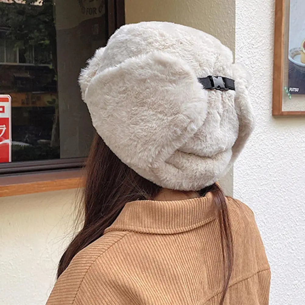 Women Russian Ushanka Cap Fashion Trapper Pilot Earflap Cap Outdoor Winter Thickened Windproof Ski Hat Buckle Bomber Hat 251029