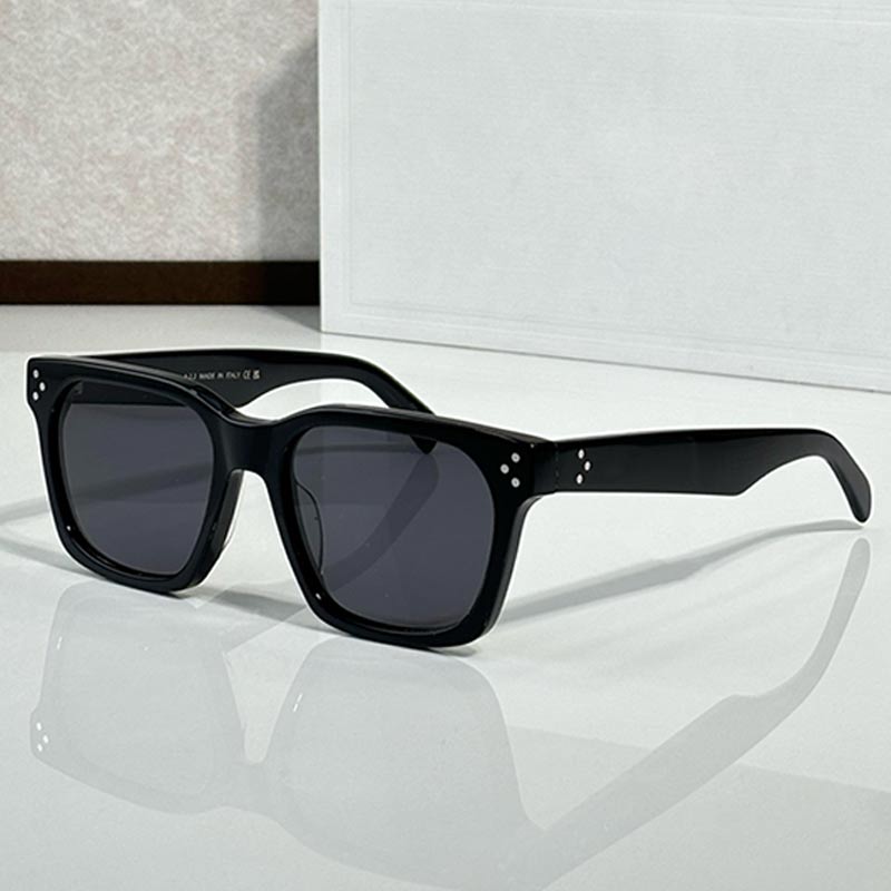 Designer Mens Square Frame 45 Sunglasses CL40248U Black Acetate Frame Smoke Lenses Fashion Casual Men Sunglasses Outdoor Casual Glasses