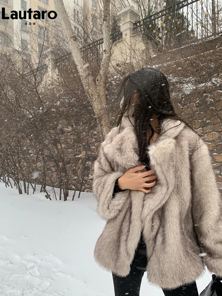 Lautaro Autumn Winter Oversized Loose Casual y Soft Thick Warm Hairy Faux Fox Fur Coat Women Long Sleeve Fluffy Jacket 251028