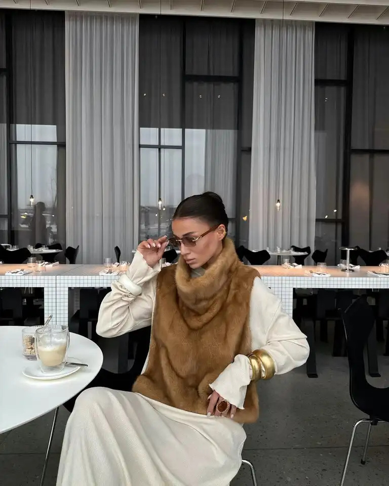 Casual Solid Faux Fur Vest Women Fashion Leisure Sleeveless High Collar Loose Waistcoat Lady Daily Chic Highstreet Vests i251029