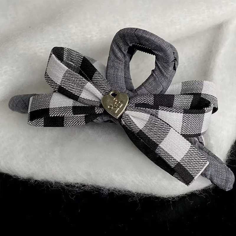 1PC Fashionable New Style Highgrade Suit Gray Handwrapped Fabric Shark Clip with Black and White Plaid Bowknot Claw ClipW251028