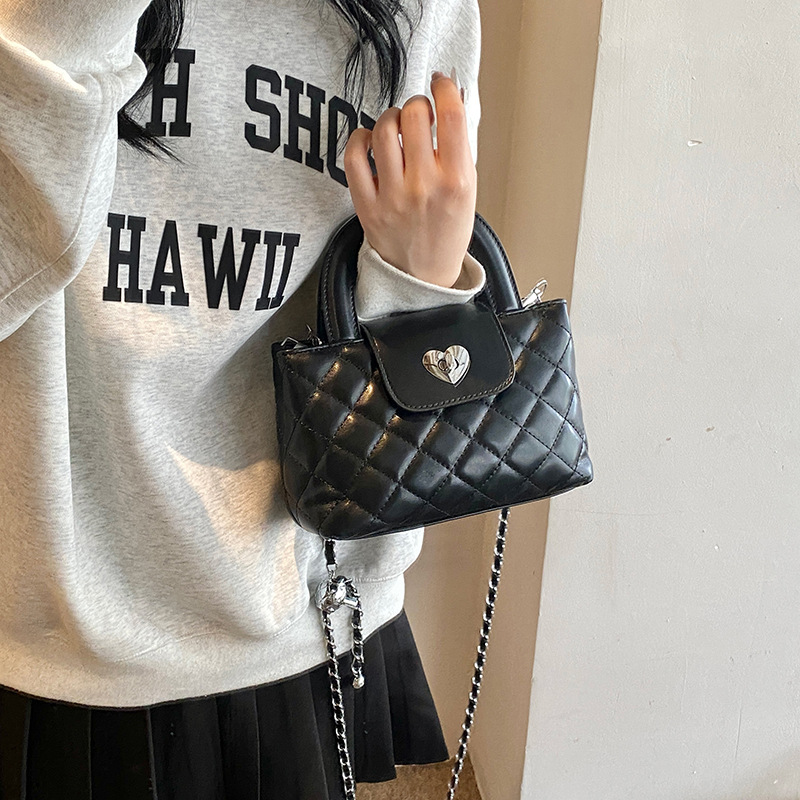 Fashions Bag 2025 Quilted Chain Strap Bag for Women, Elegant Shoulder Crossbody Bag & Top Handle Purse, Luxury Textured Design Free Shipping