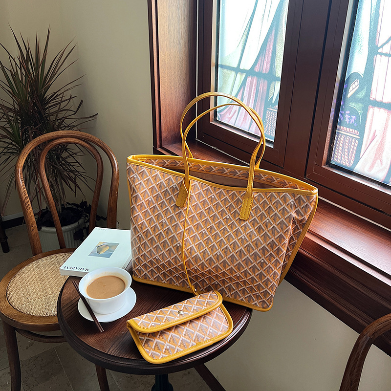 Design Tote Bag for Women 2025, Fashionable Shoulder Bag for Fall, Versatile Handbag Free Shipping