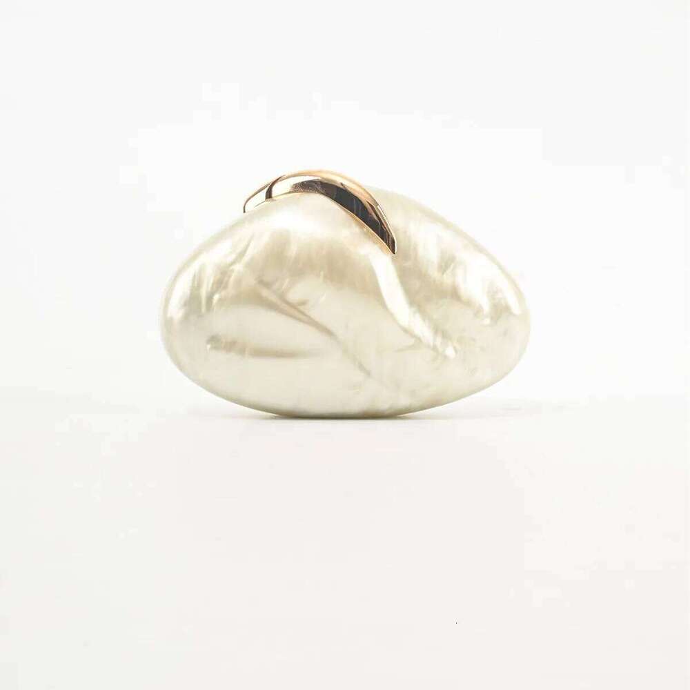 Designer Bags 2025 New Oval Acrylic Leaf Lock Dinner Fashion Wind Chain Shoulder Clutch Bag Luxury Bag