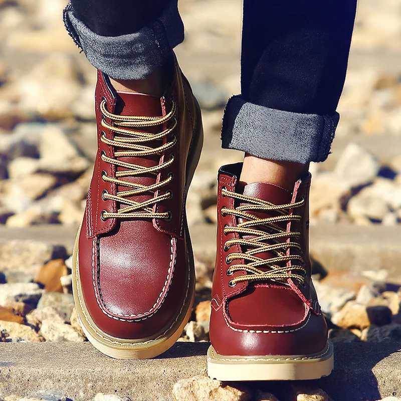 Spring New Genuine Leather Mens Boots Luxury High Quality Men Ankle Boots Fashion Handmade Motorcycle Boots Men Waterproof Shoe Z251029