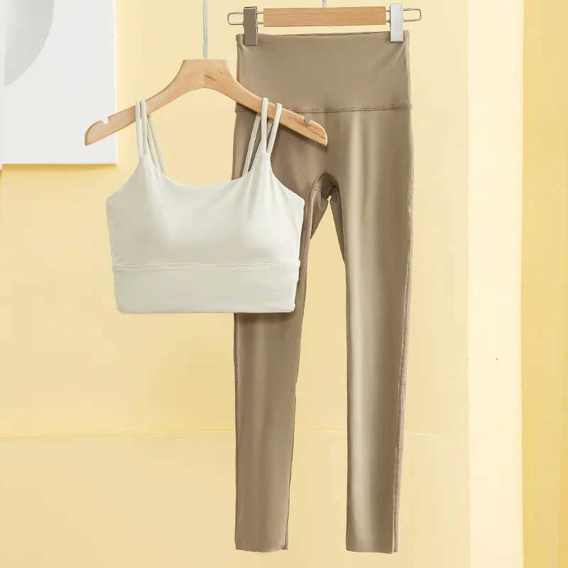 Women Yoga Suit Sports Bra Scrunch Butt Workout Leggings Yoga Pant Sets 2 Piece Sets Women Gym Outfit Sport Set Gym SetsXJ251029