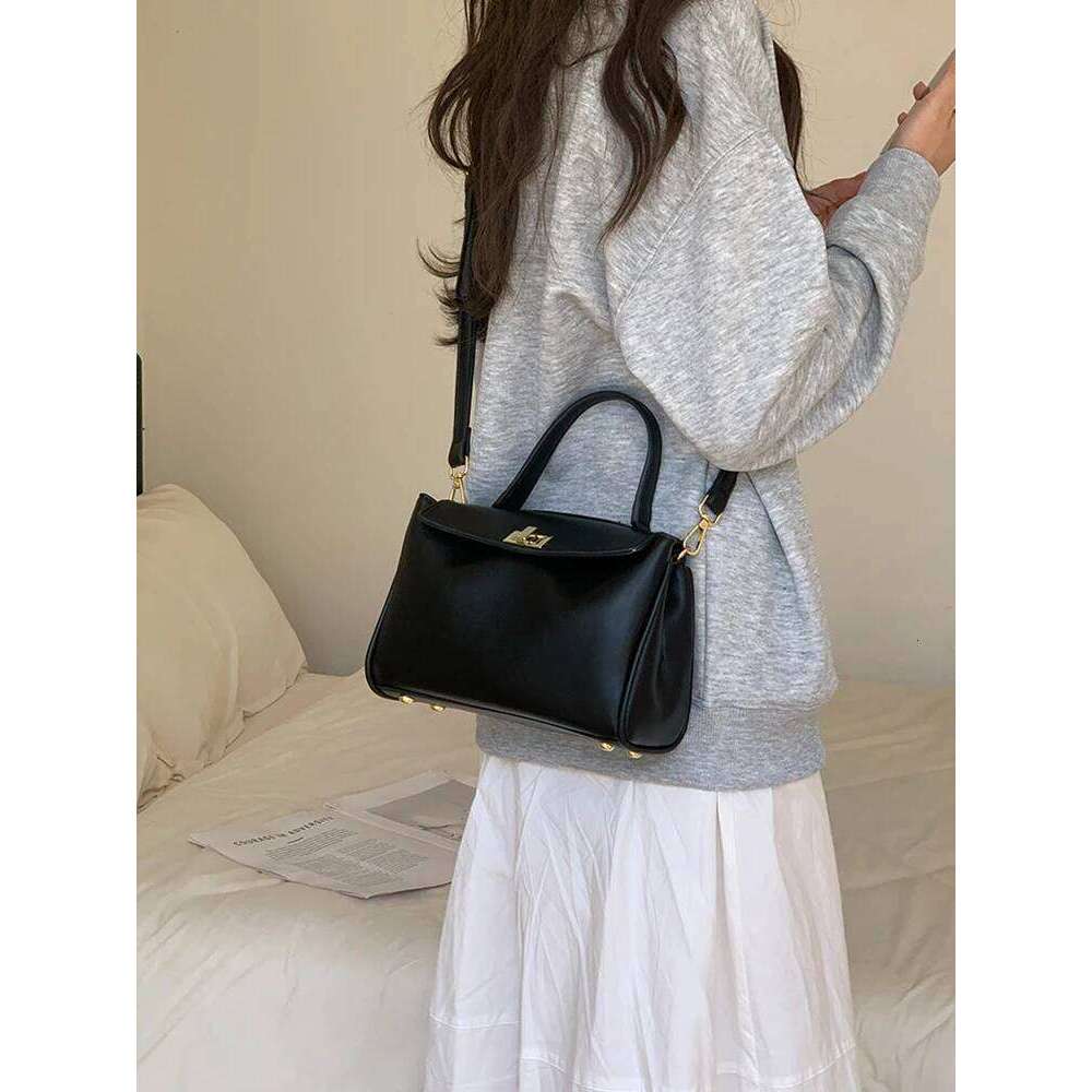new autumn winter retro mini crossbody fashionable and casual small square bag women s versatile single shoulder