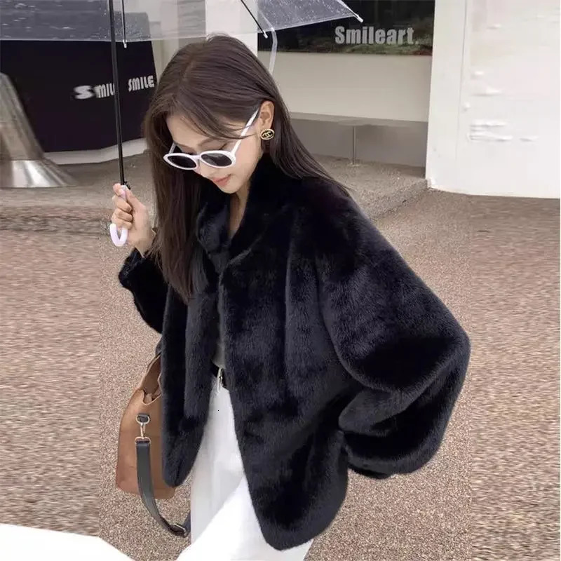 Spring Autumn Lady Short Leather Fur Outwear Women Fashion Stand Collar Mink Fur Top Female Long Sleeves Fox Jacket 251029