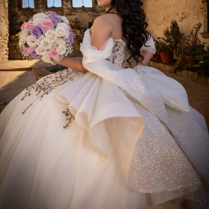 Beige Shiny Ball Gown Quinceanera Dresses Off The Shoulder Applique Lace Beading Bow Tull Party Birthday Sweet 16 Dress Vestidos 15 anos