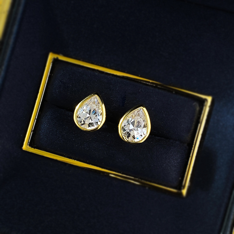 Choucong Stud Earrings Women Simple Fashion Jewelry Real 100% 925 Sterling Silver Pear Cut White Lab Moissanite Diamond Water Drop Lady Earrings Lover