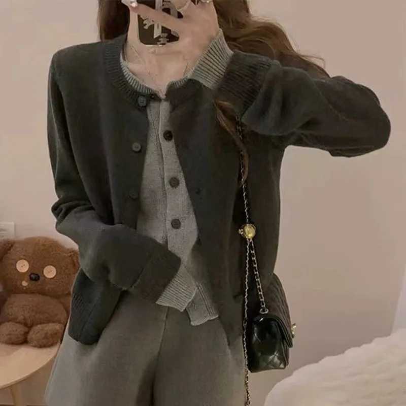 Gray Fake Two Pieces Knitted Cardigan Women Patchwork Round Neck Button Knitwear Female Korean Fashion Street Y2K Short SweatersT251028