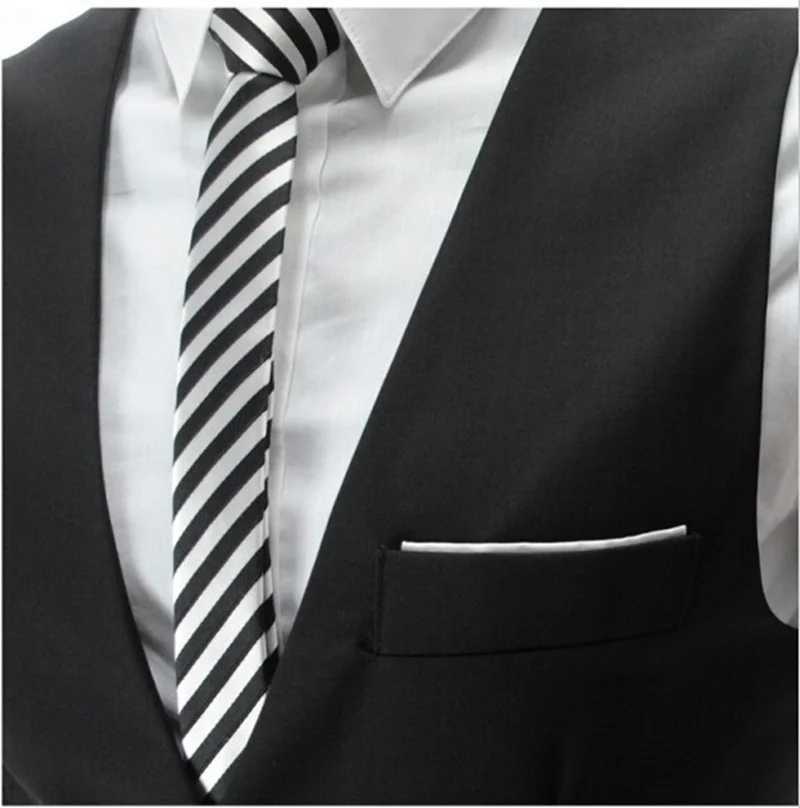 2025 New Arrival Dress Vests For Men Slim Fit Mens Suit Vest Male Waistcoat Gilet Homme Casual Sleeveless Formal Business Jacket W251029