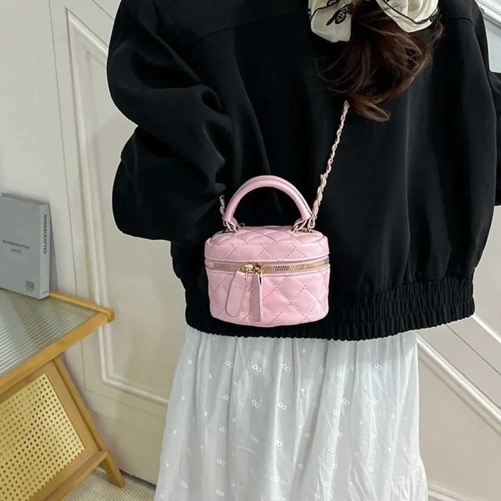 Mini Diamond Quilted Leather Bucket Bag MultiColor Checkered Pattern Crossbody Bag with Gold Chain Shoulder Strap Shoulder Bag W251029