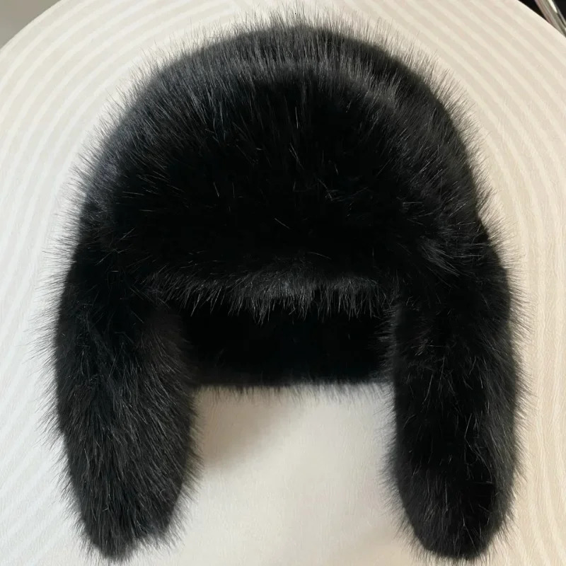 Winter Thickened Warm Plush Womens Bomber Caps Korean Version Big Head Show Face Small Fashion Versatile Russian Hat for Men 251029