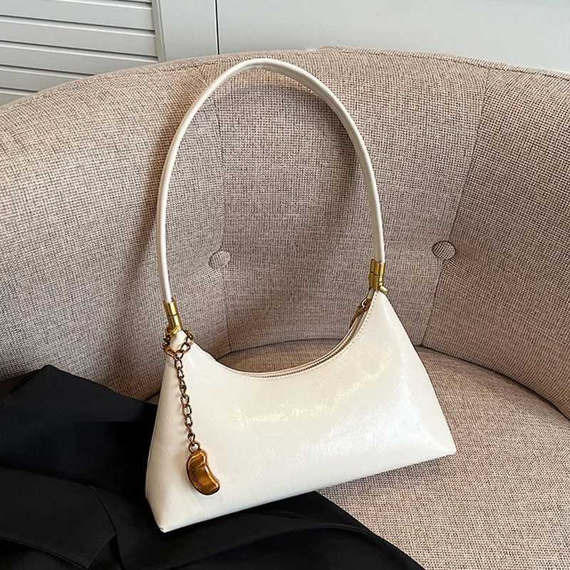 Luxury Retro Green Underarm Bag Women Fashion Chain Pendant One Shoulder Crossbody Bags Temperament Red Bridal Handbags W251029