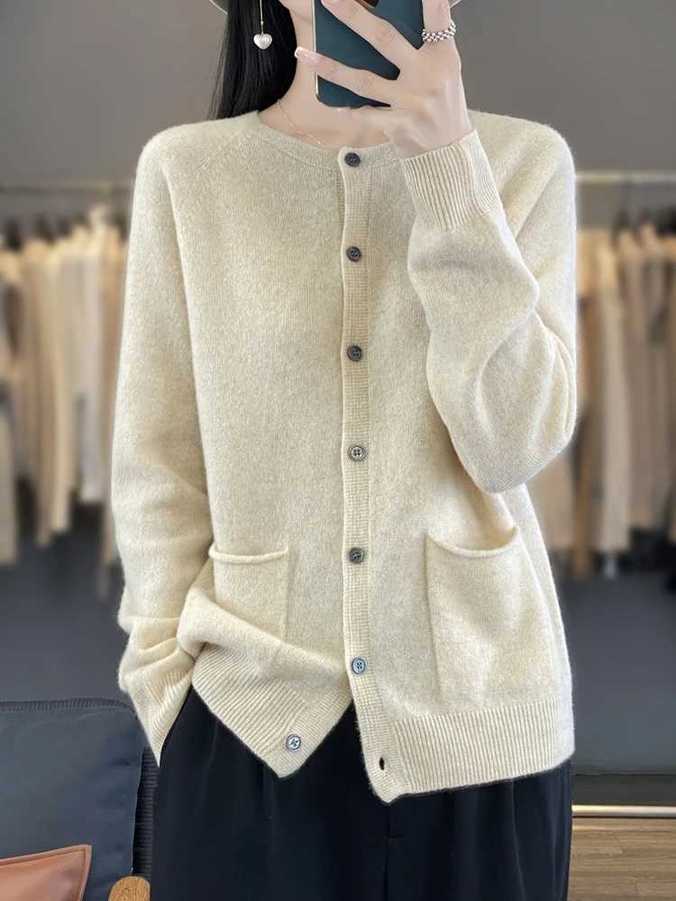 Women Cardigans Autumn Winter Long Sleeve Oneck Sweater Solid Warm Korean Basic Bottoming Shirt Single Breasted Knitted JumperT251028