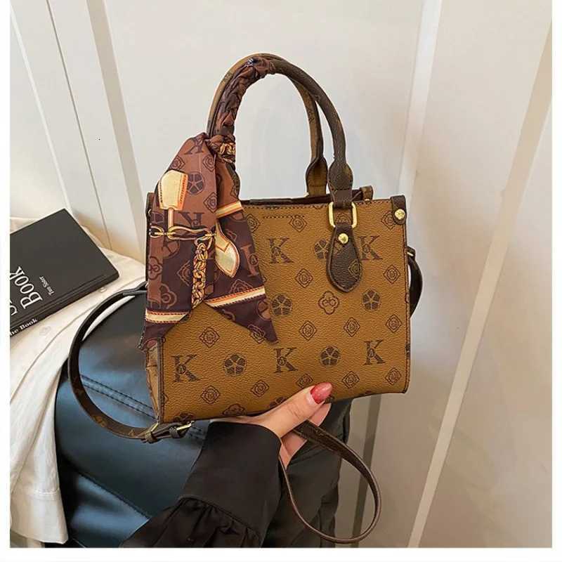 Luxurious Genuine Leather Crossbody Bag For Wen Shoder Handbag Messenger Tote Designer Brand Waterproof Finish D251029